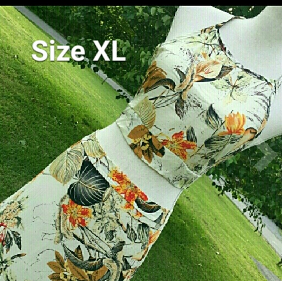 Dresses & Skirts - NWT. Halter and Maxi Skirt Set